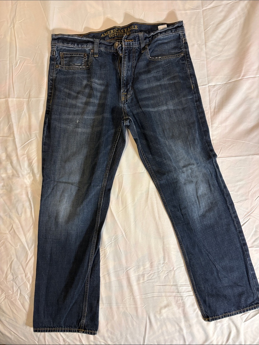 American Eagle Outfitters Men’s Washed Dark Blue Relaxed Jeans
